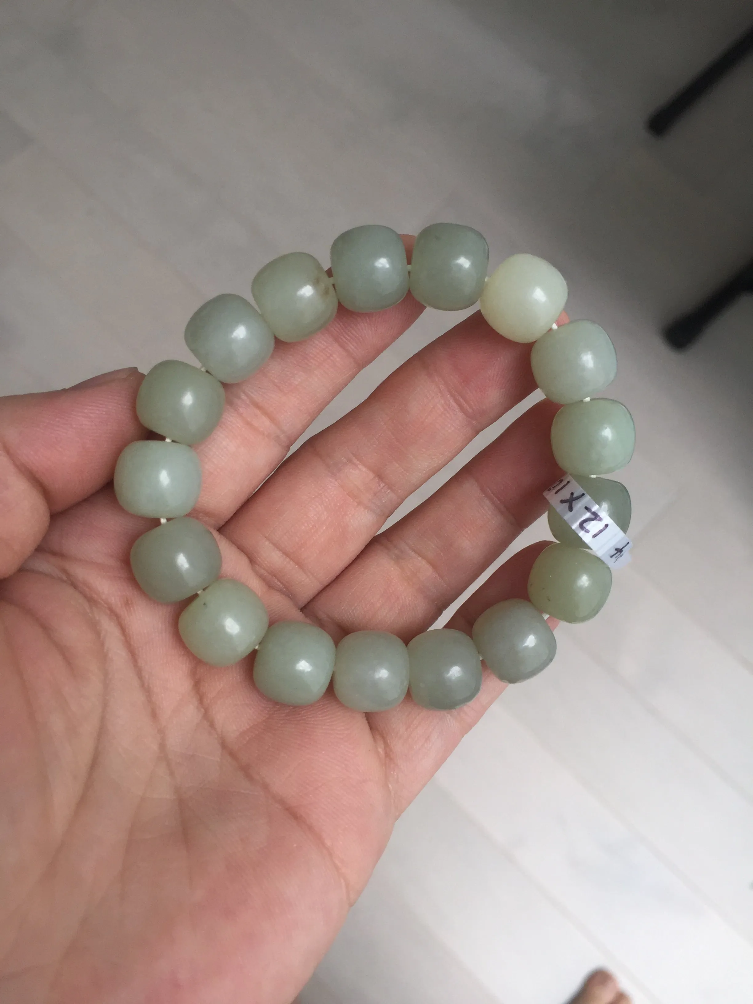 12x10.9mm 100% Natural light green/yellow vintage style nephrite Hetian Jade bead bracelet HE94