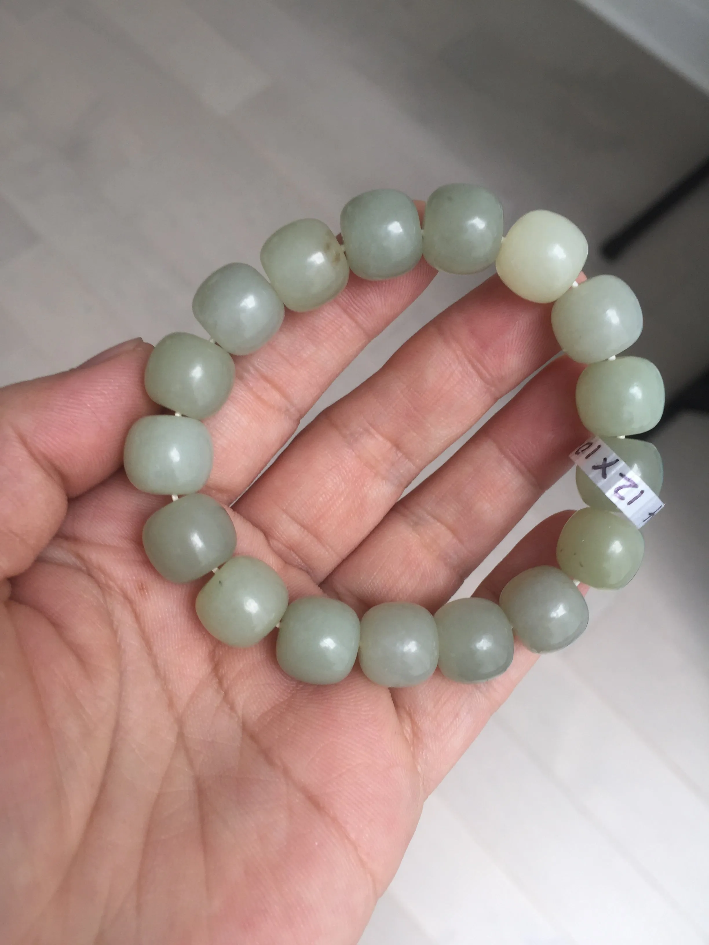 12x10.9mm 100% Natural light green/yellow vintage style nephrite Hetian Jade bead bracelet HE94