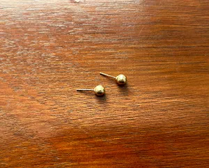14k Yellow Gold 5mm Ball Bead Stud Pierced Earrings