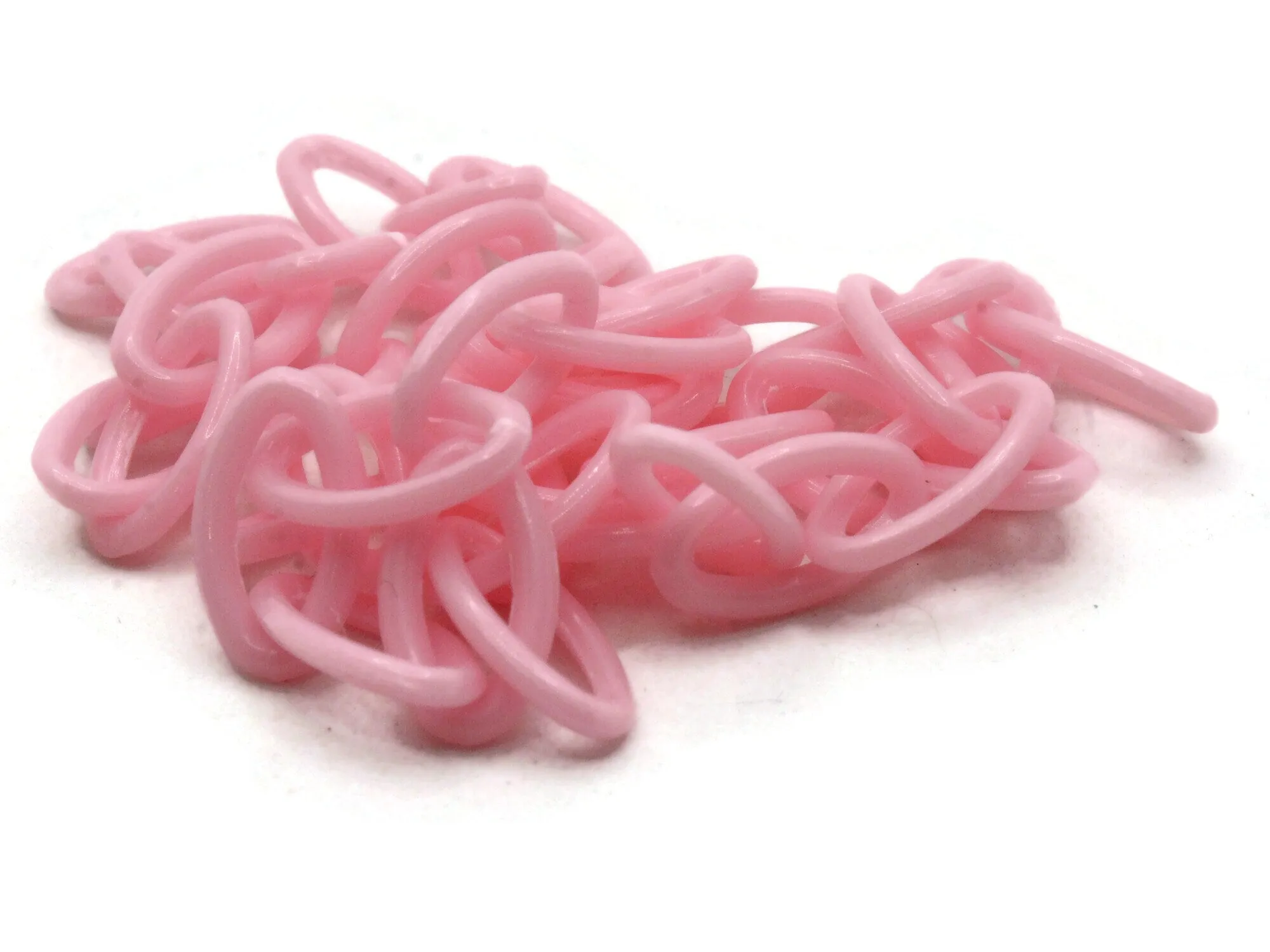 15.75 Inch Pink Plastic Oval Chain