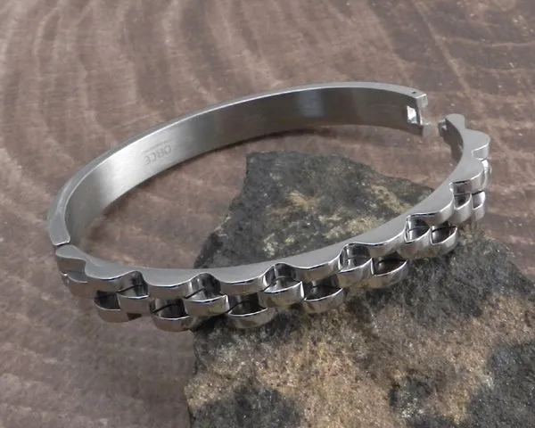 3 Row Hinge Clamp Bangle 8"