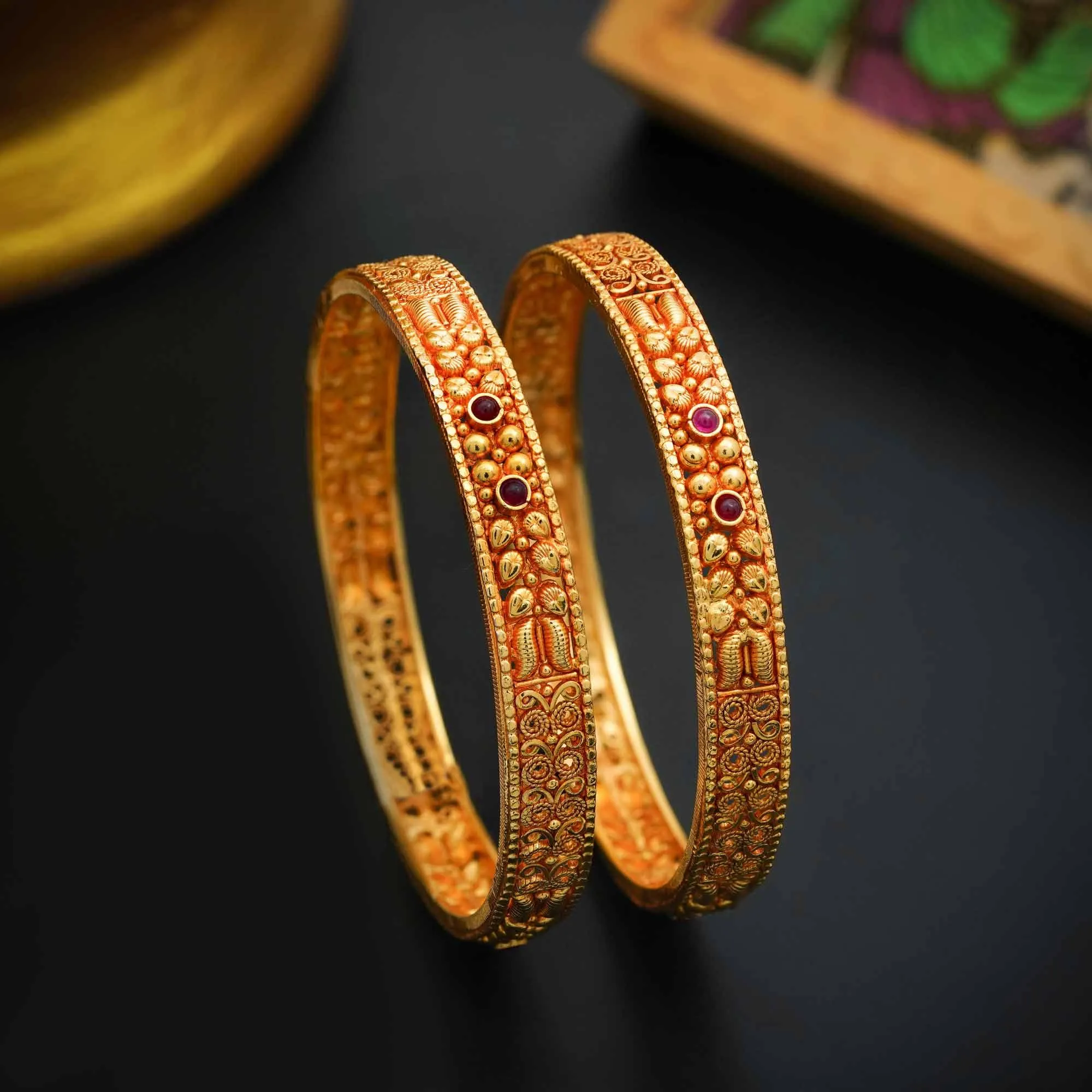 92.5 Silver Intricate Leafy Broad Bangle With Gold Polish