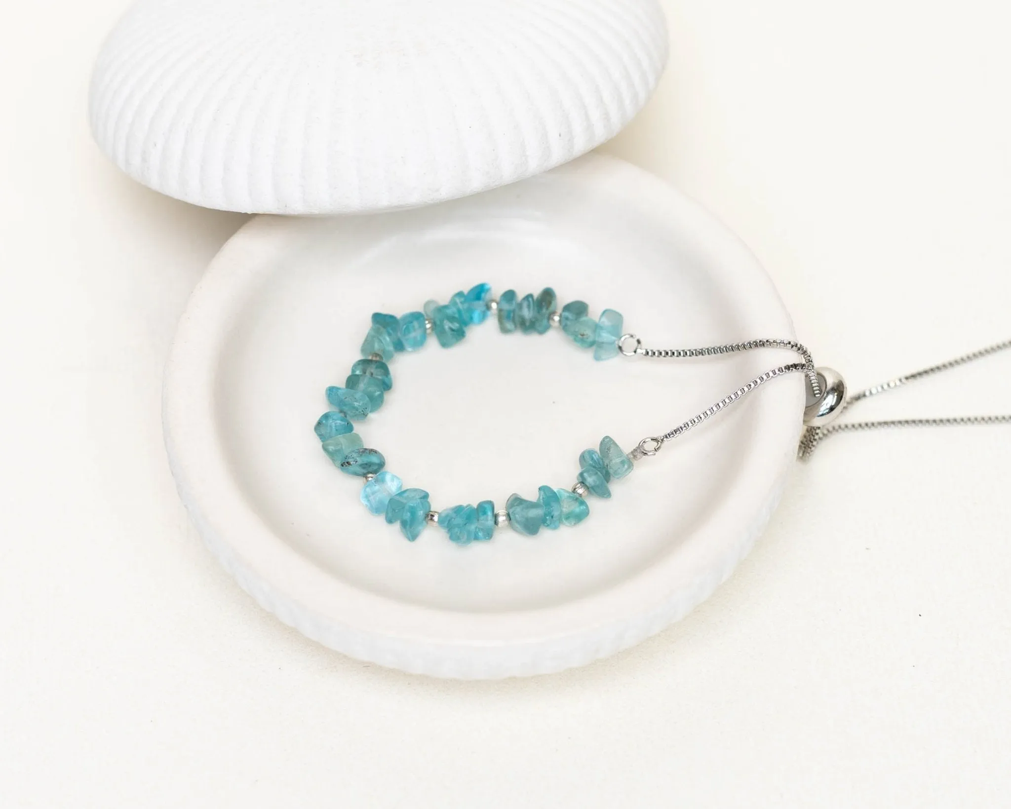 Aquamarine Chips With Silver Chain