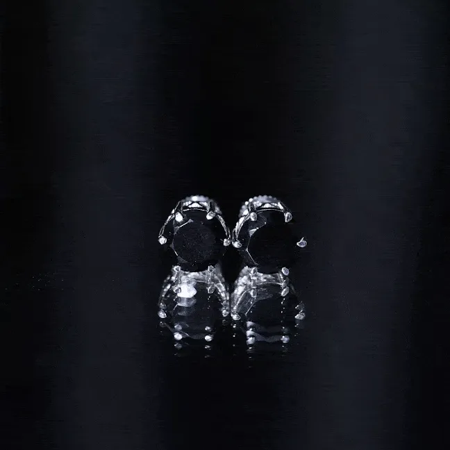 Black Onyx Solitaire Stud Earrings in Claw Setting