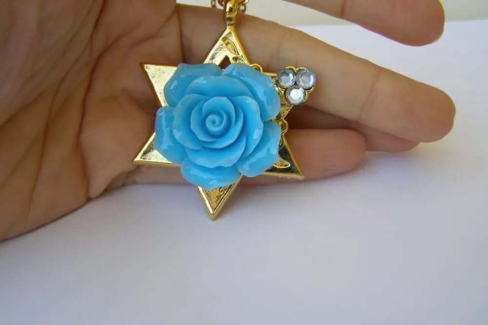 Flower Star of David Gold Necklace