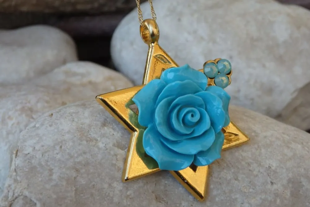 Flower Star of David Gold Necklace
