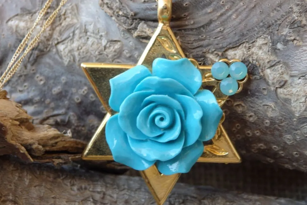 Flower Star of David Gold Necklace