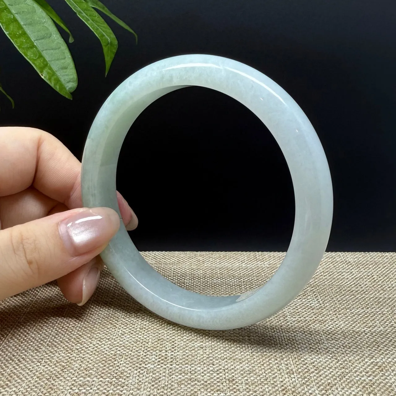 Genuine Burmese Green Jade Jadeite Bangle Bracelet ( 66.3mm )