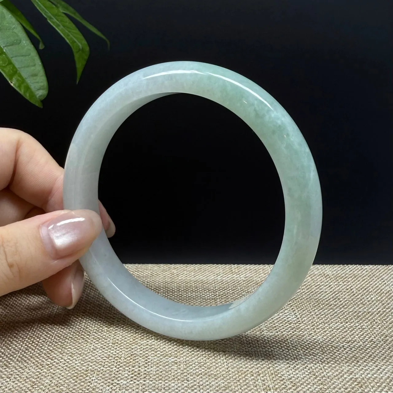 Genuine Burmese Green Jade Jadeite Bangle Bracelet ( 66.3mm )