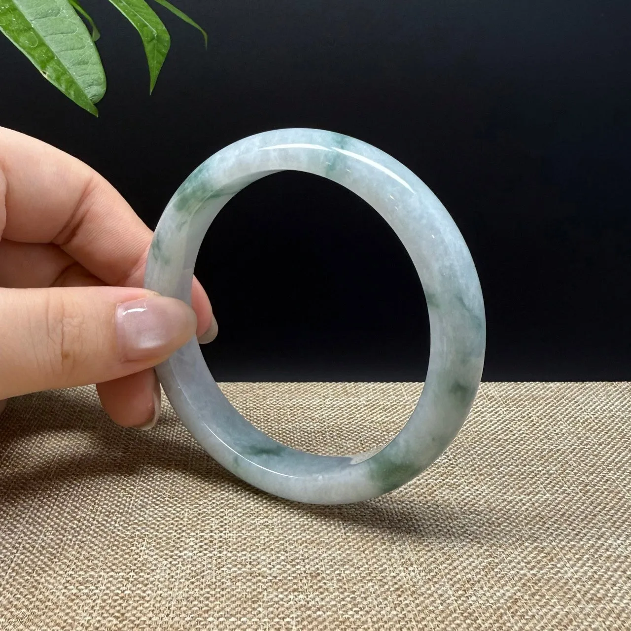 Genuine Burmese White Green Jade Jadeite Bangle Bracelet ( 58.4mm )