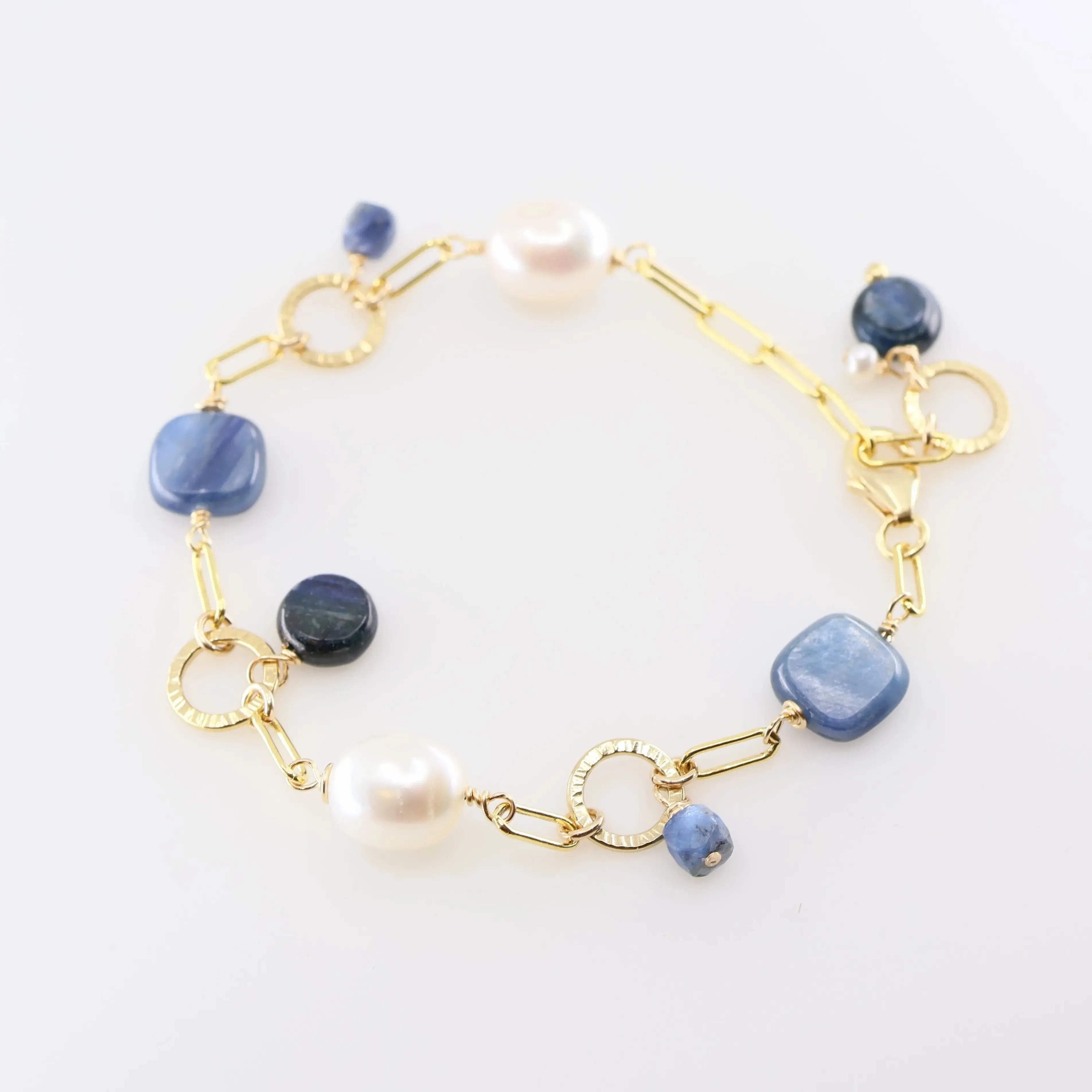 Kyanite and Rice Pearl Mixed Gemstone Bracelet