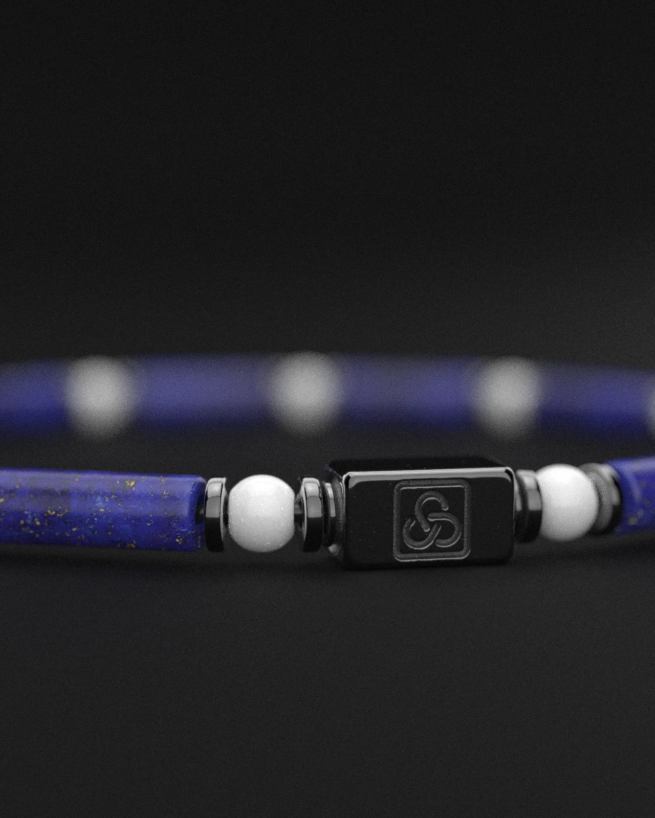 Lapis Lazuli   Tridacna Bracelet 4mm | PIPE