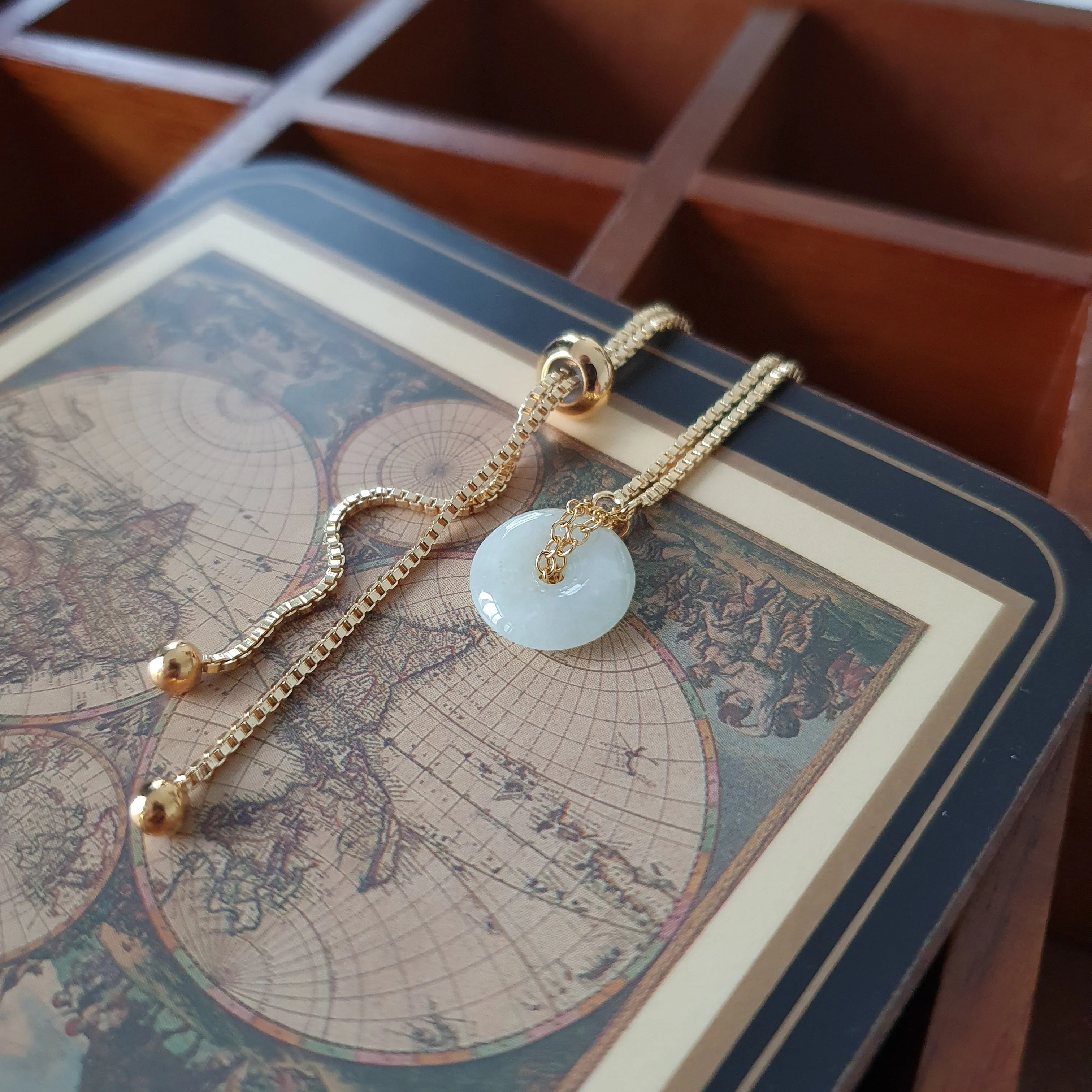 Lyn Bracelet / Jade Donut | Adjustable Slider Box Chain