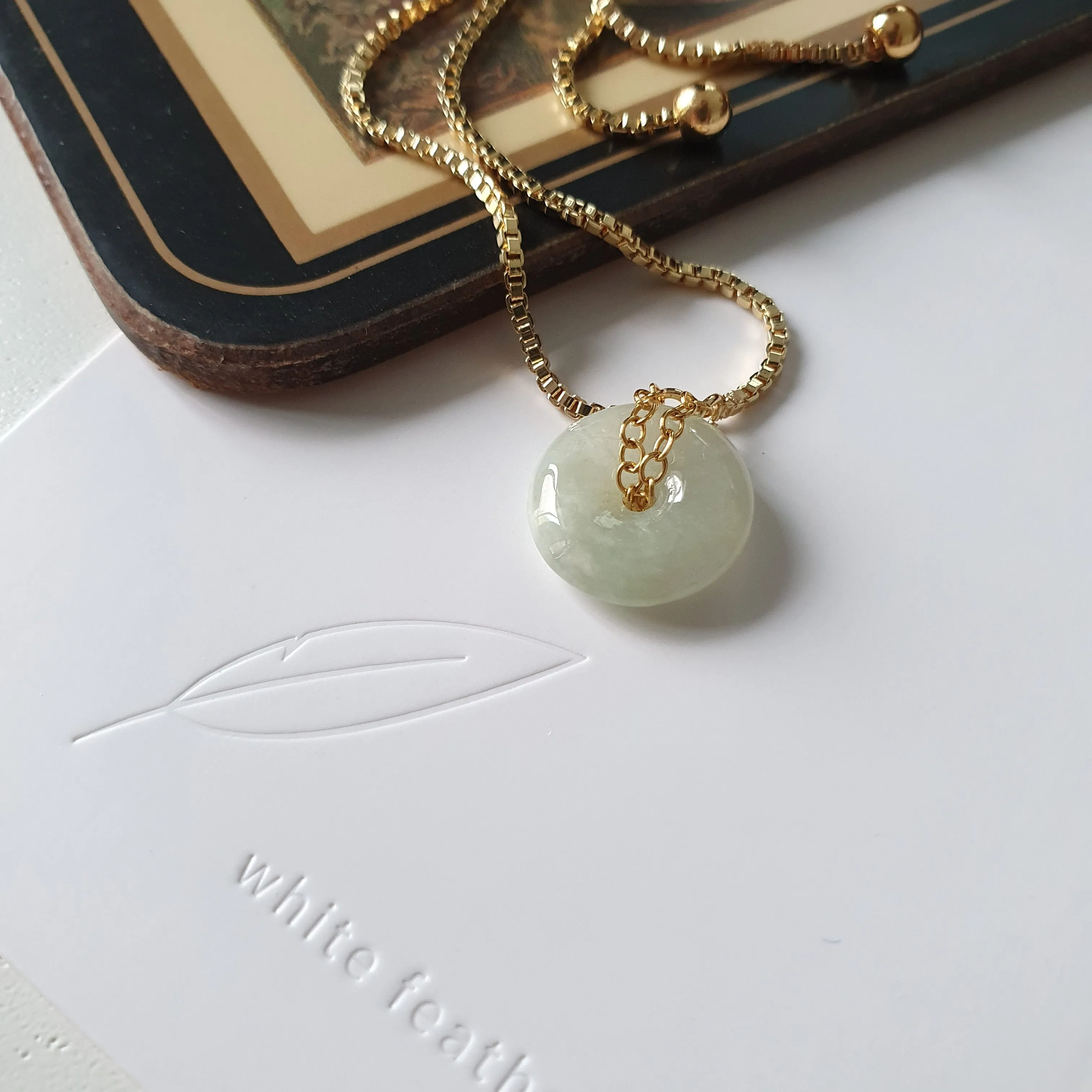 Lyn Bracelet / Jade Donut | Adjustable Slider Box Chain