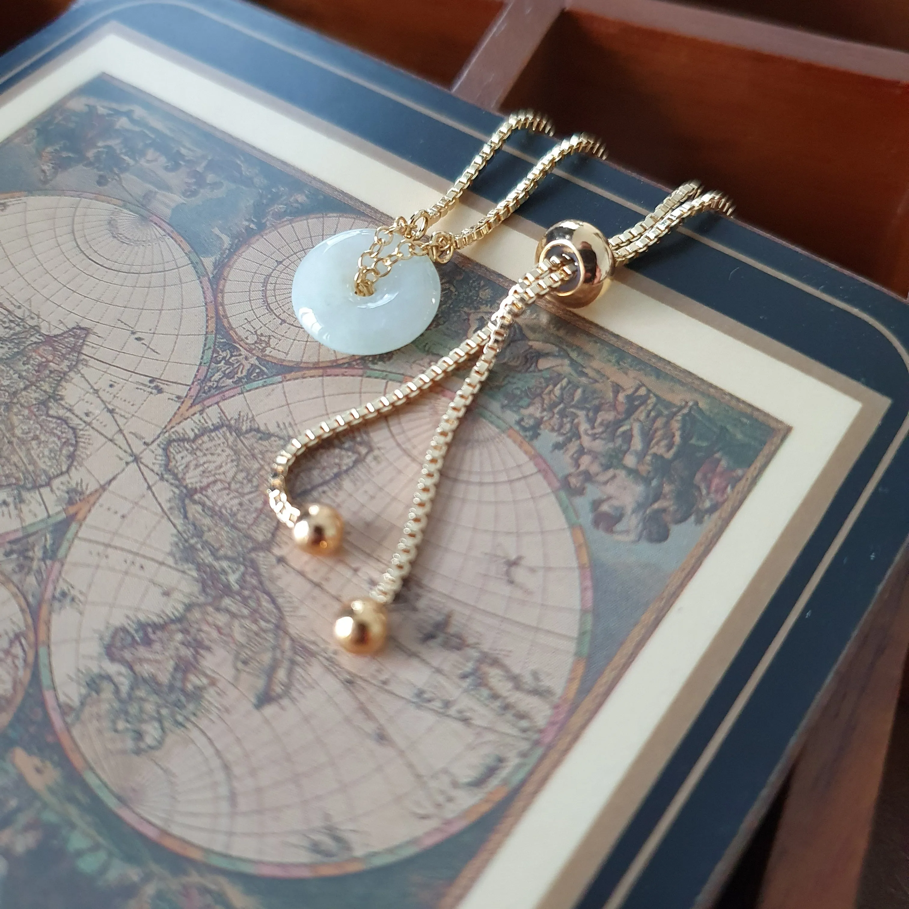 Lyn Bracelet / Jade Donut | Adjustable Slider Box Chain