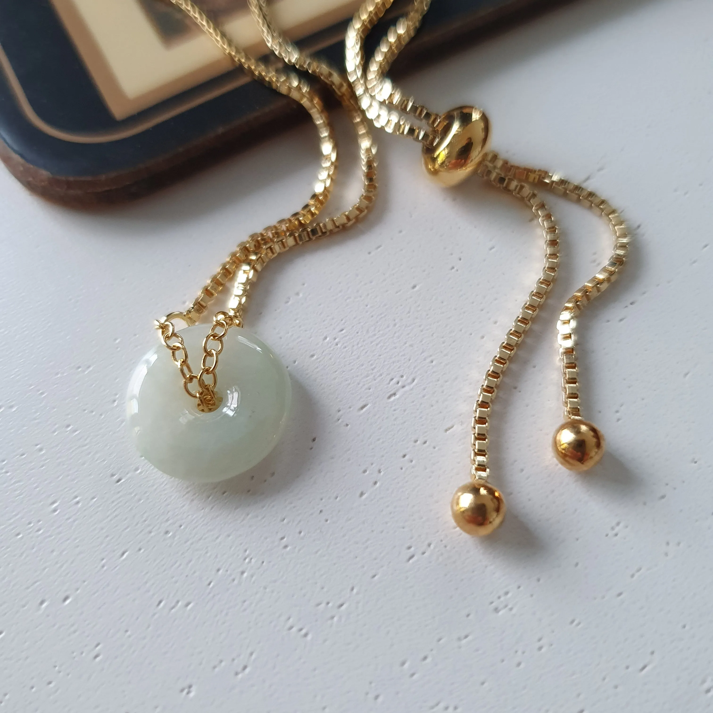 Lyn Bracelet / Jade Donut | Adjustable Slider Box Chain