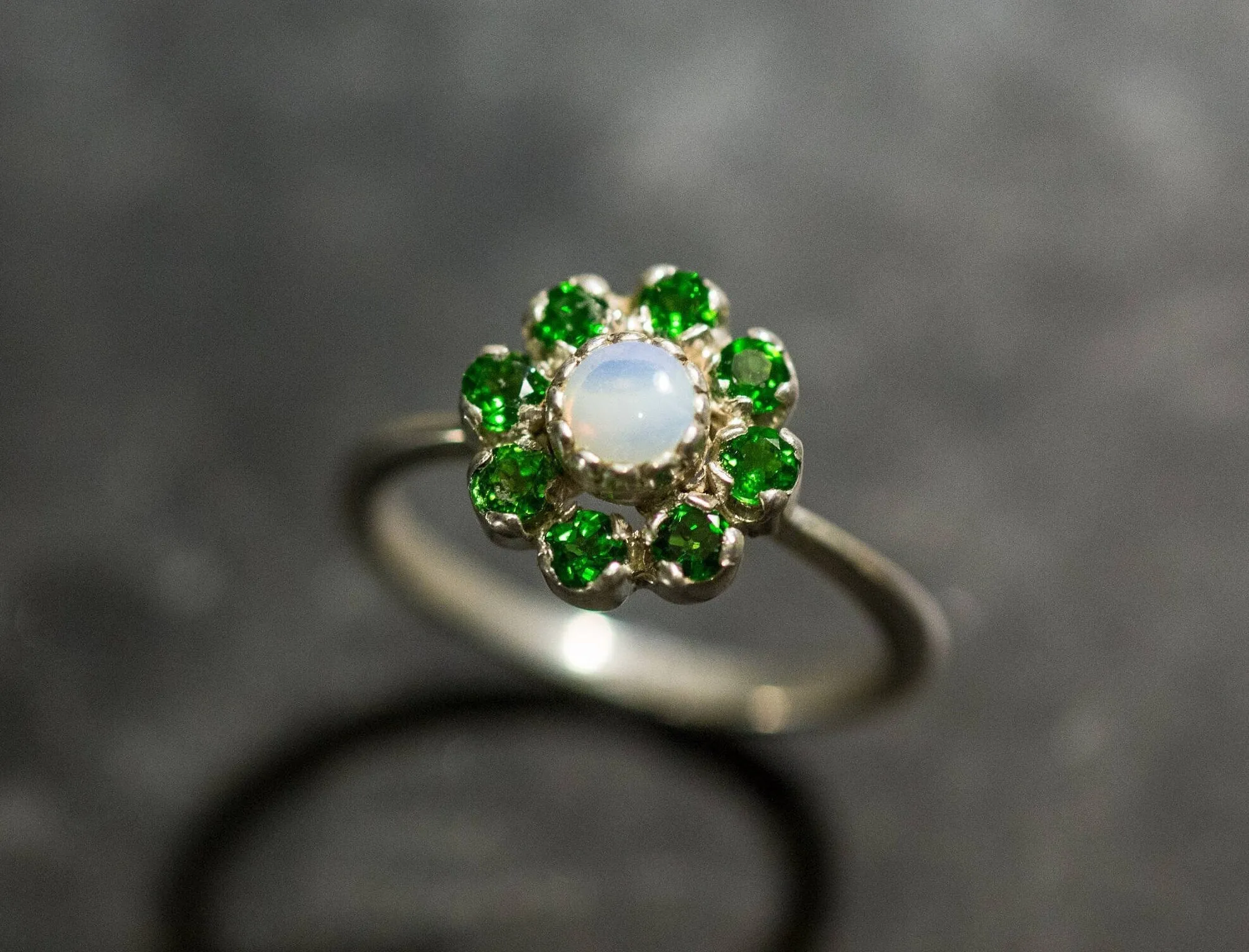 Opal Flower Ring - Vintage Daisy Ring - October Birthstone Ring