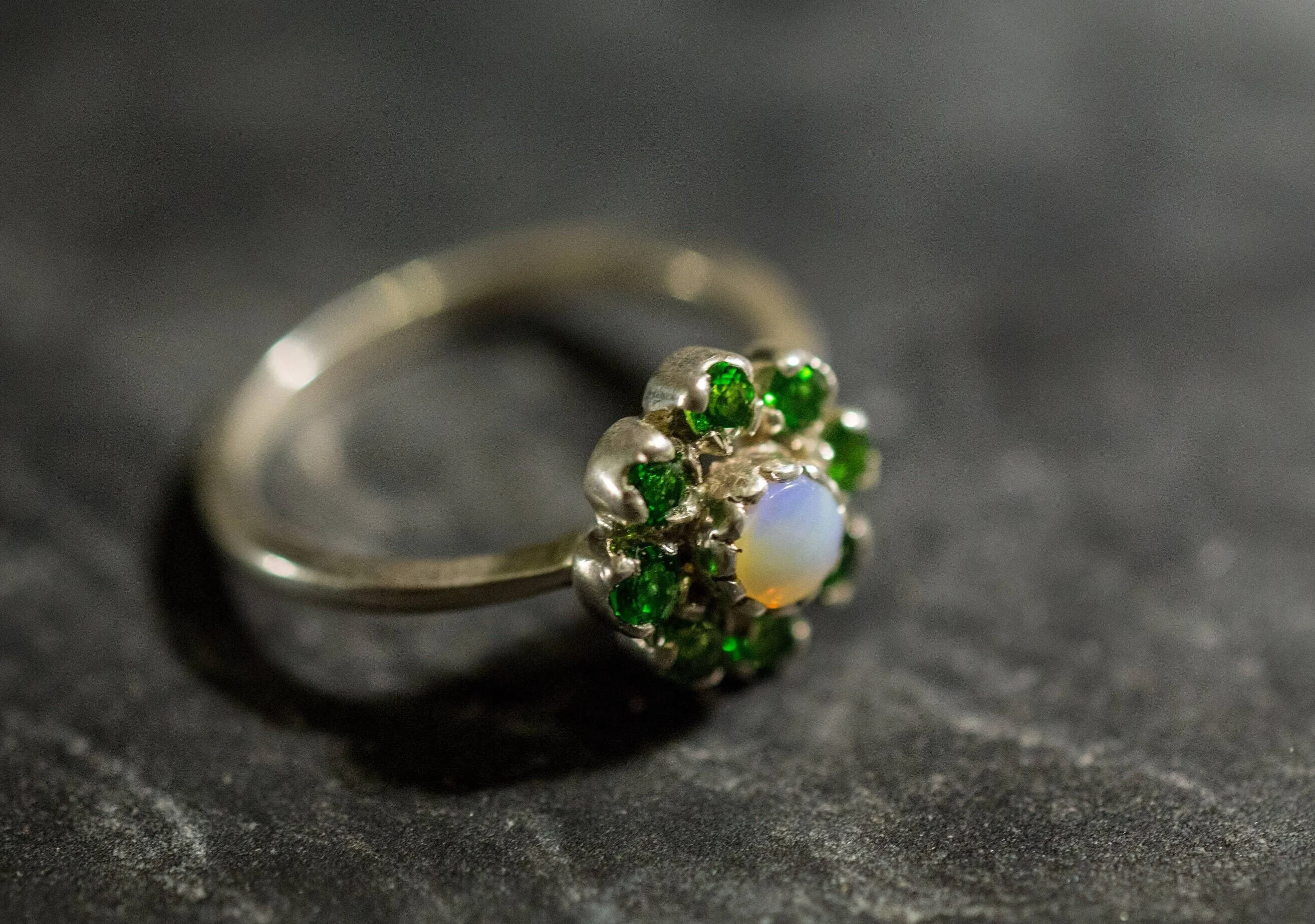 Opal Flower Ring - Vintage Daisy Ring - October Birthstone Ring