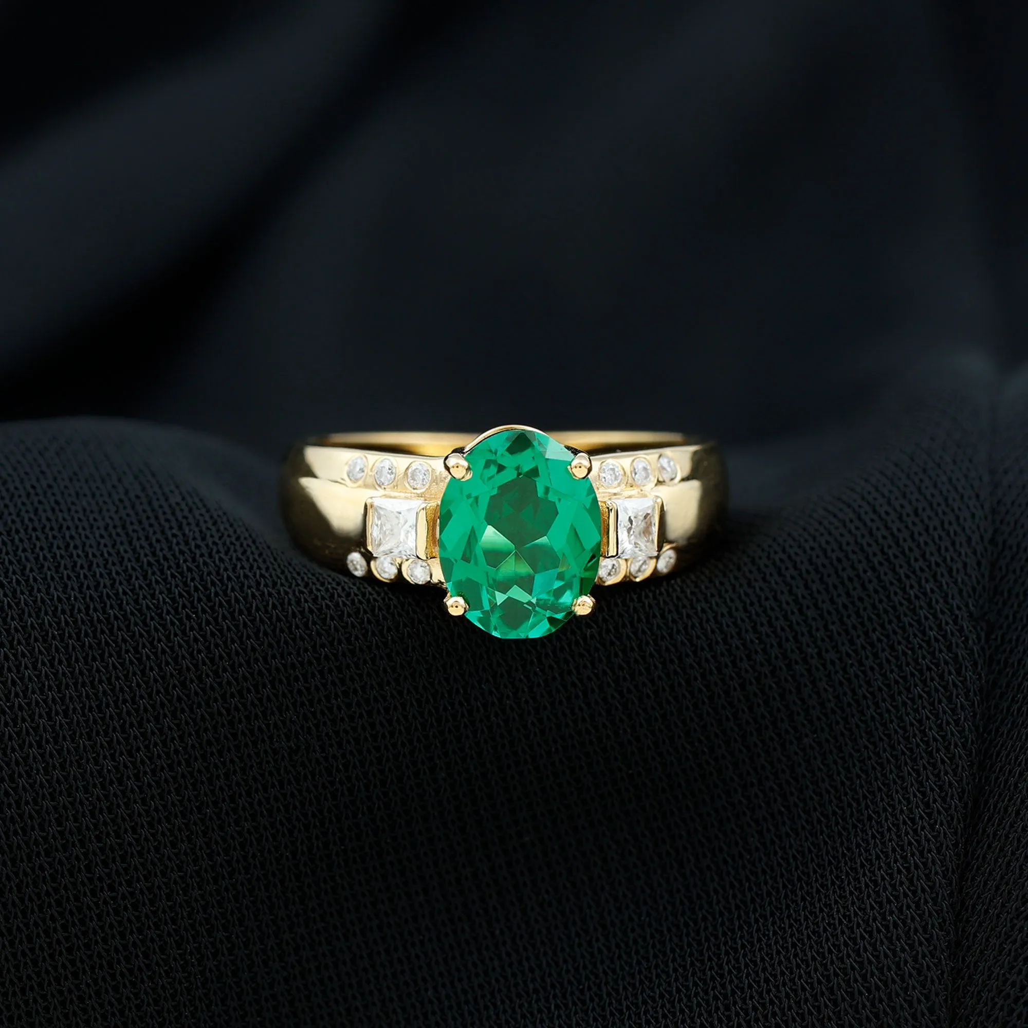 Oval Cut Solitaire Lab Grown Emerald Statement Engagement Ring with Diamond