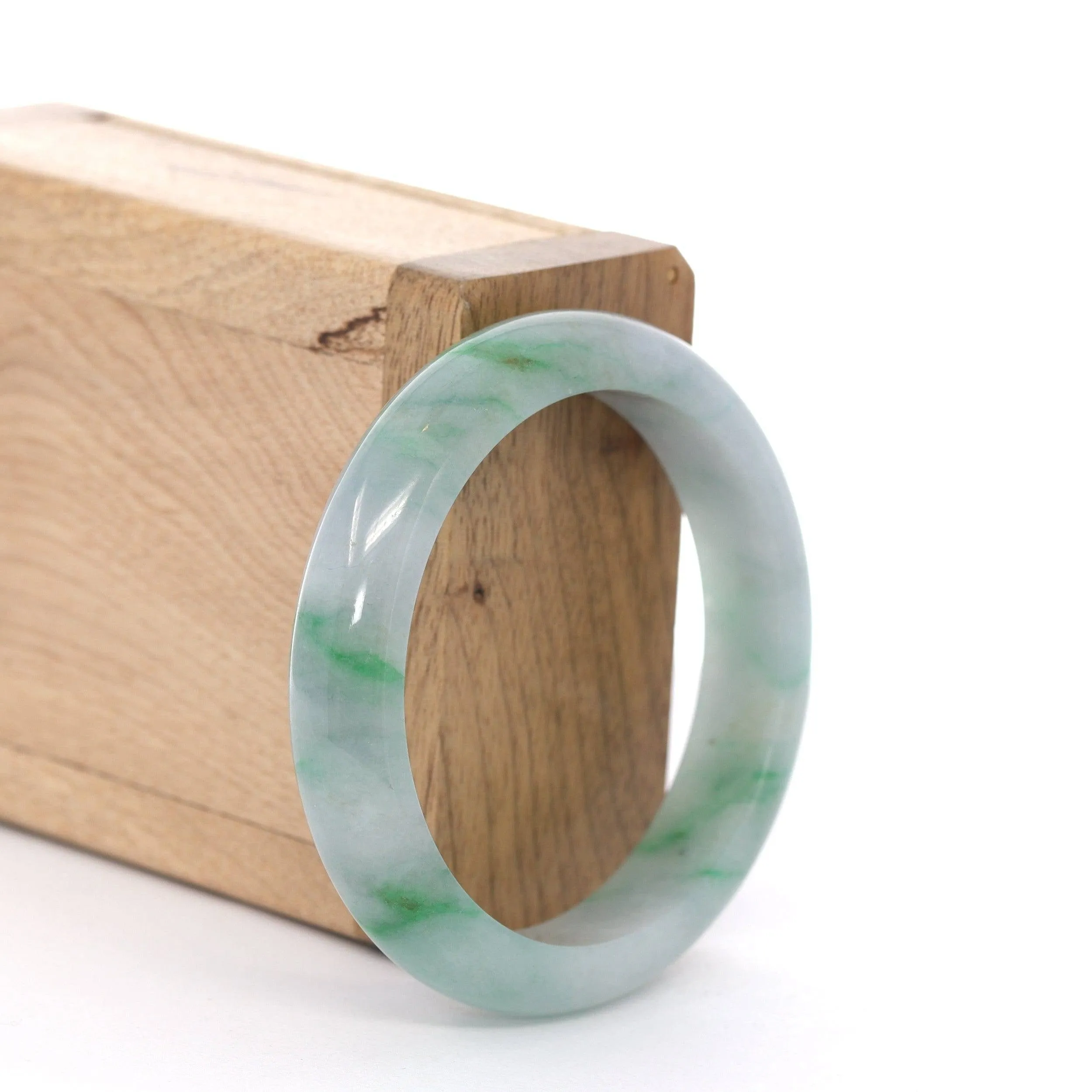 RealJade® "Classic Bangle" Green Natural Burmese Jadeite Jade Bangle ( 52.36 mm ) #269