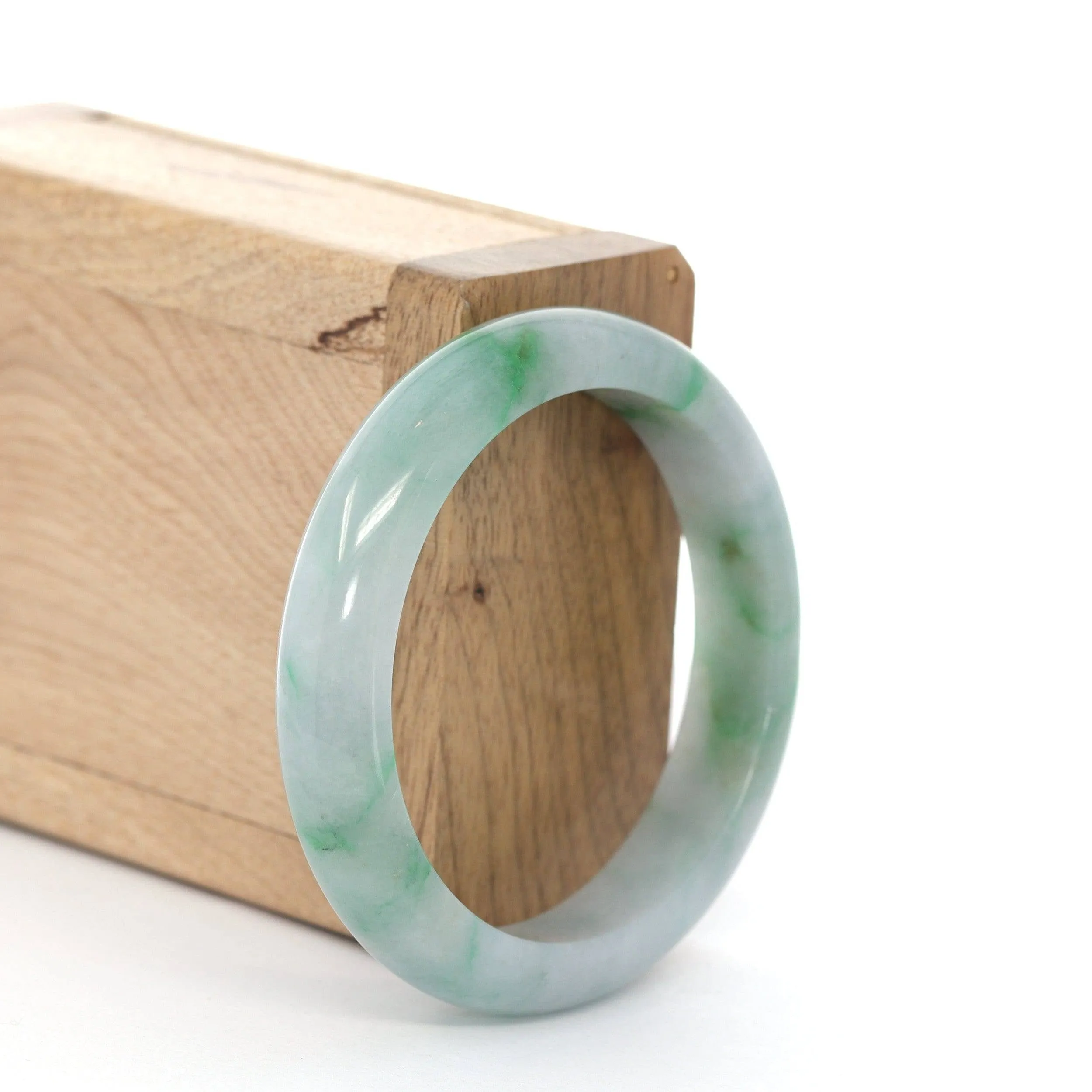 RealJade® "Classic Bangle" Green Natural Burmese Jadeite Jade Bangle ( 52.36 mm ) #269