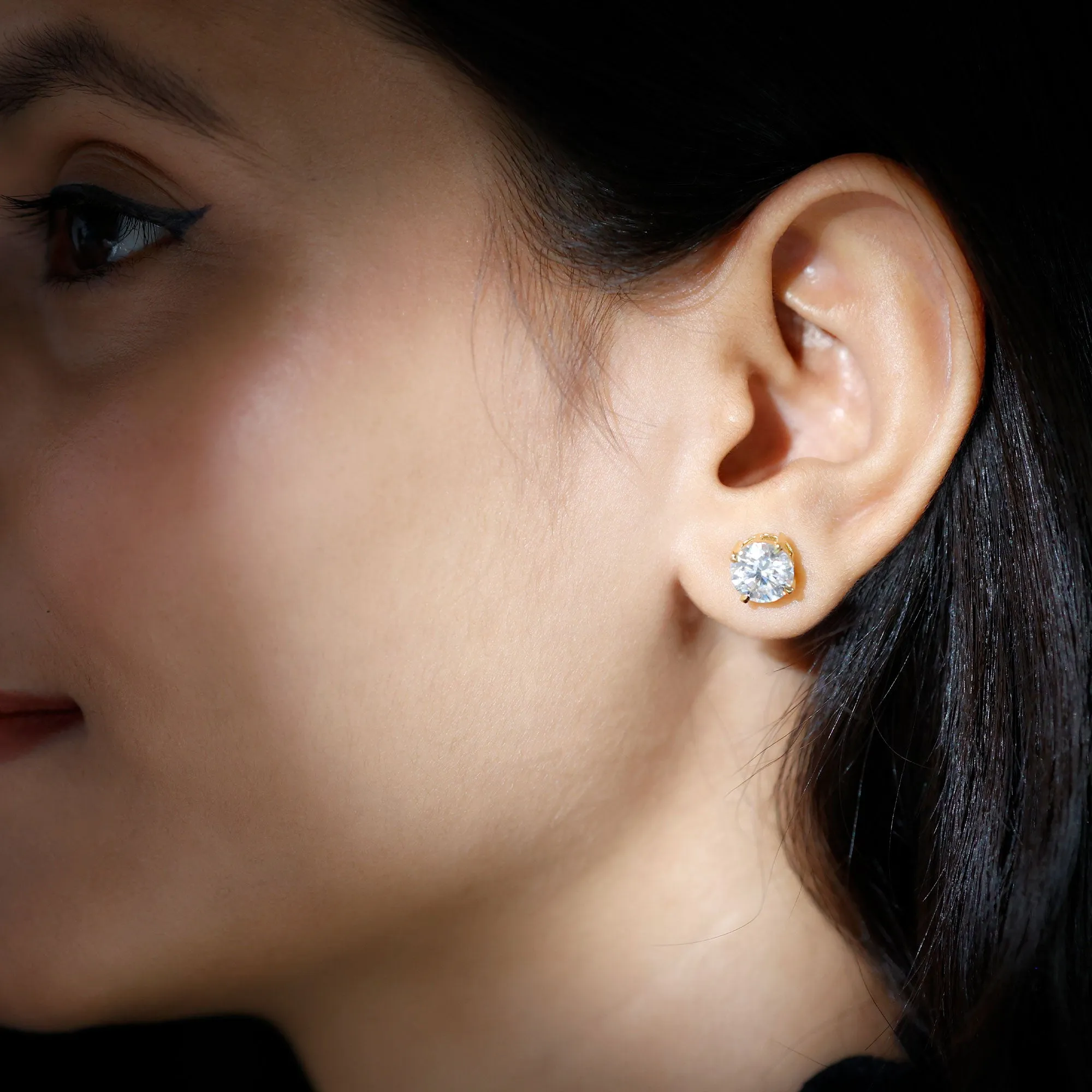 Round Moissanite Solitaire Stud earrings in 4 Prong Setting